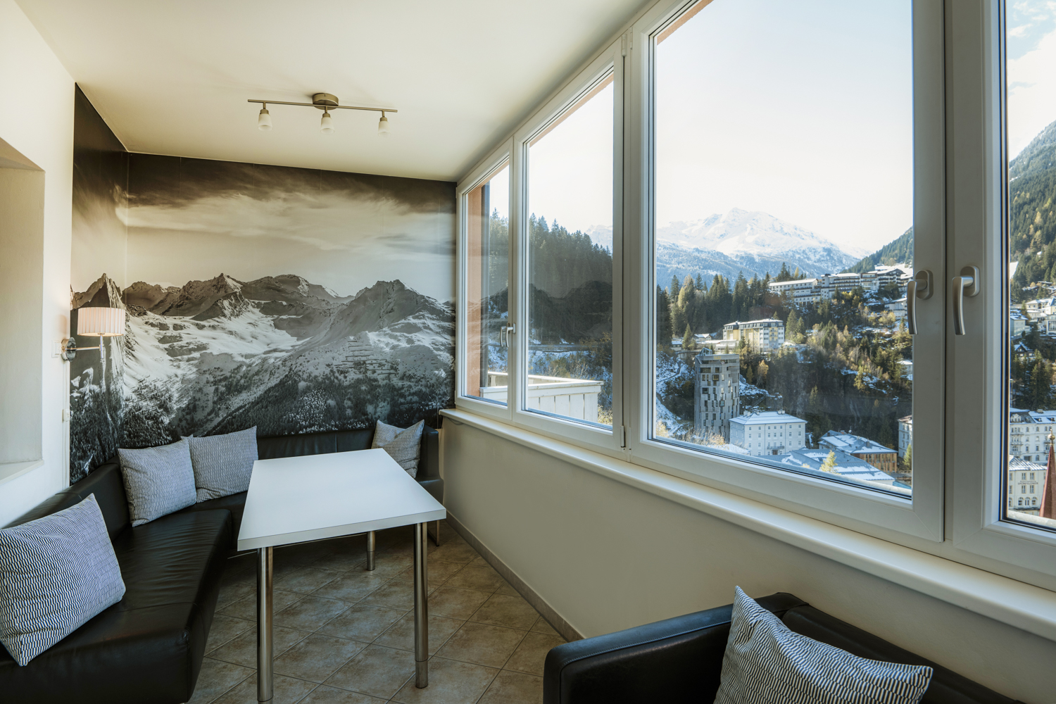 Balkon mit Panorama Aussicht Lodge Karin